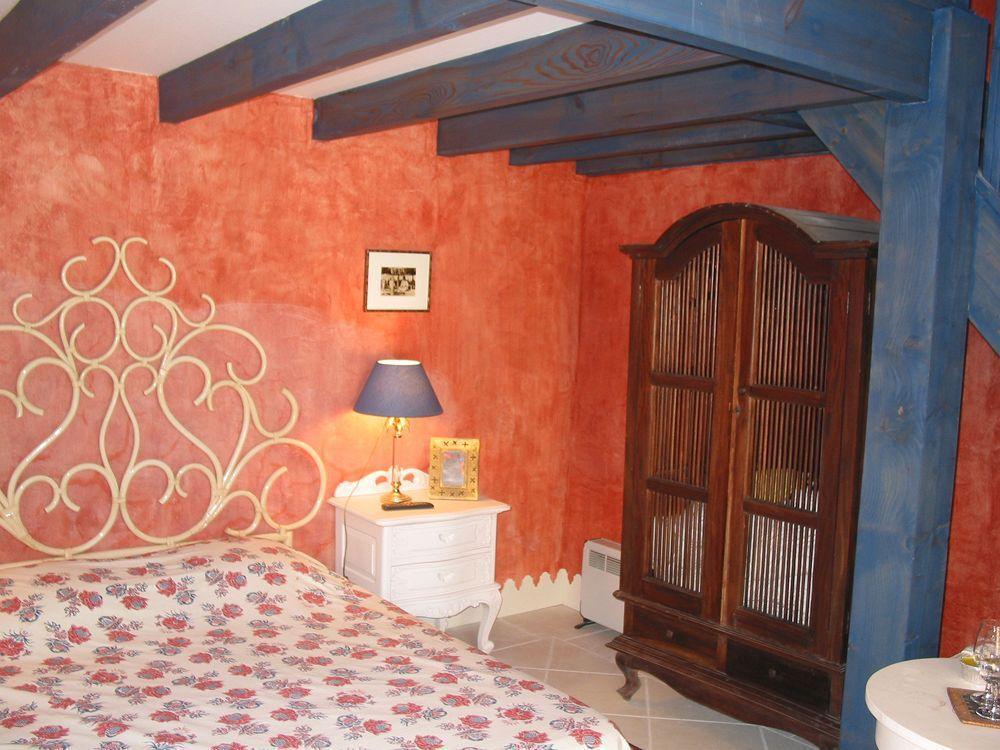Chateau Rousselle Bed & Breakfast Saint-Ciers-de-Canesse Exterior foto